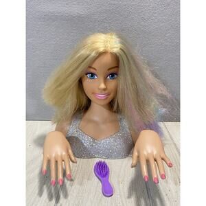 Barbie Deluxe Glitter and Go Styling Head, Blonde Hair Just Play 2016
